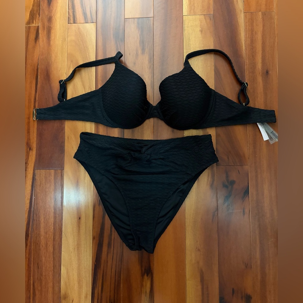 NWOT Victoria's Secret Women’s Black Textured Bikini 2 Piece Set